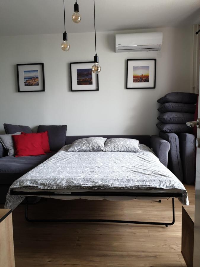 Tito Lux Apartment เบลเกรด ภายนอก รูปภาพ